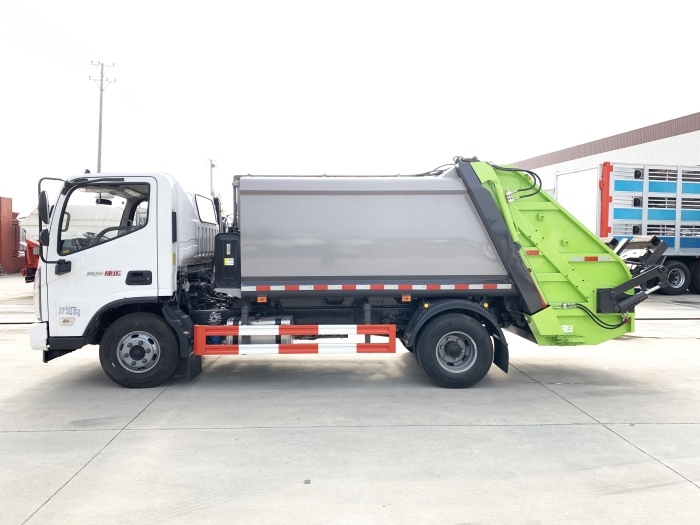 福田奧鈴壓縮式垃圾車