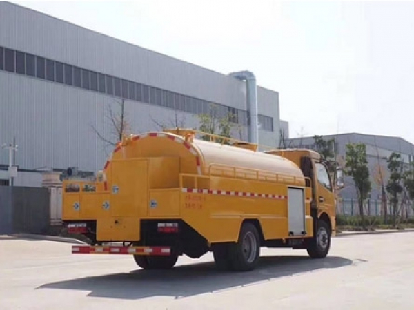 東風大多利卡高壓清洗車