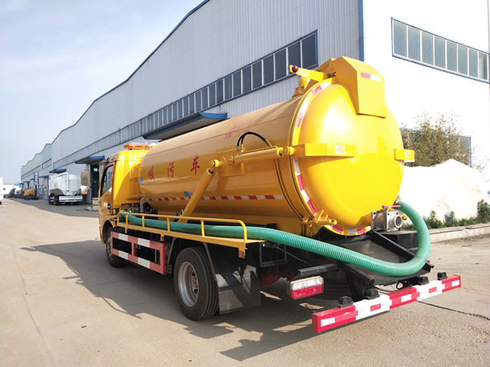 國六東風(fēng)福瑞卡9.2方清洗吸污車一體罐