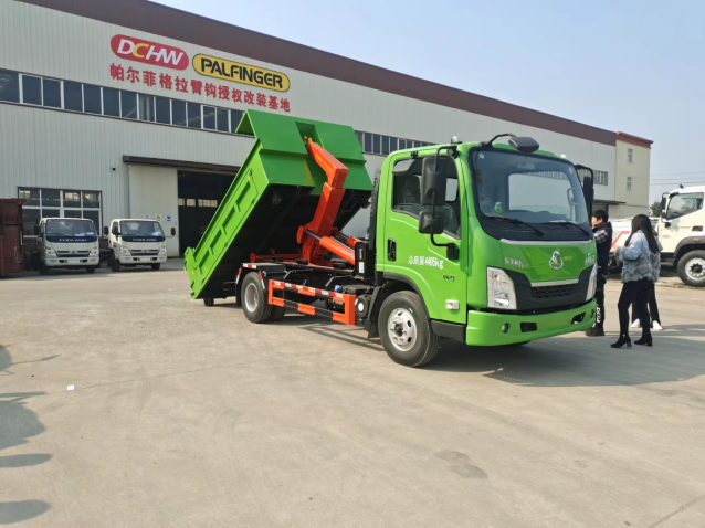 柳汽乘龍L2勾臂式垃圾車