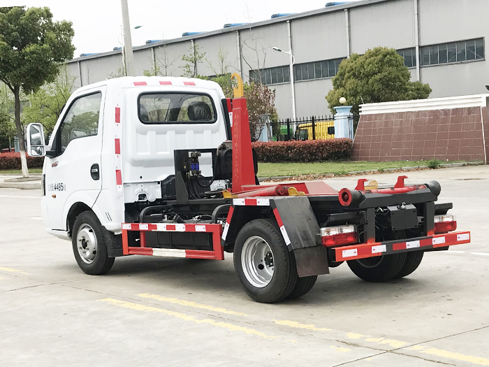 東風途逸勾臂式垃圾車