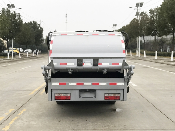 東風(fēng)途逸藍(lán)牌壓縮式垃圾車