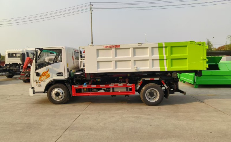 重汽豪曼藍(lán)牌勾臂垃圾車